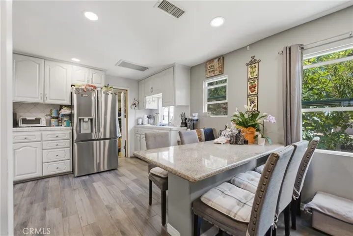 1164 Mentone, Pasadena, California 91103