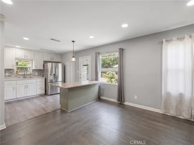 1164 Mentone, Pasadena, California 91103