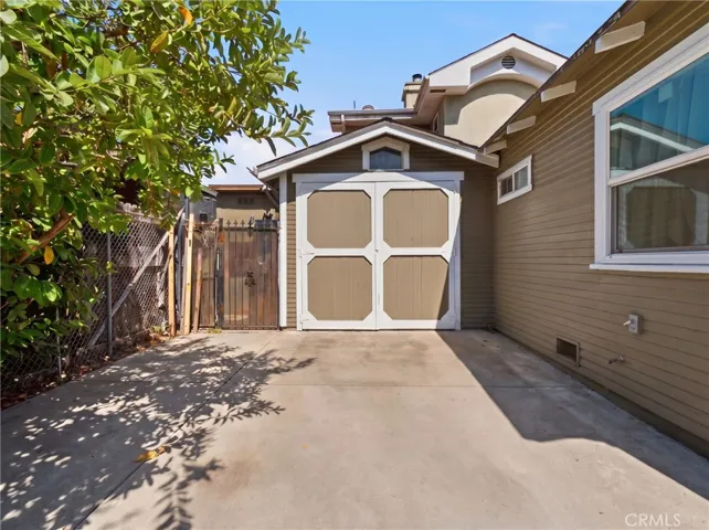 1164 Mentone, Pasadena, California 91103