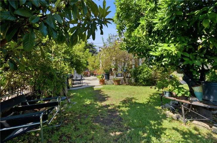 1164 Mentone, Pasadena, California 91103