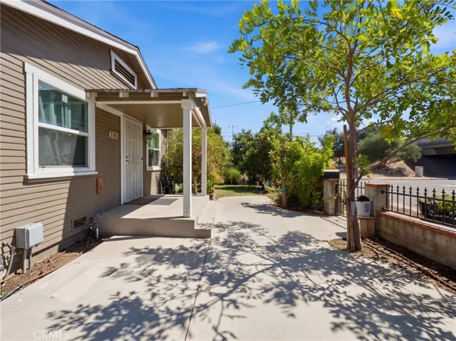 1164 Mentone, Pasadena, California 91103