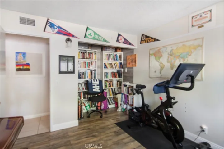 742 Sherwood, Redlands, California 92373