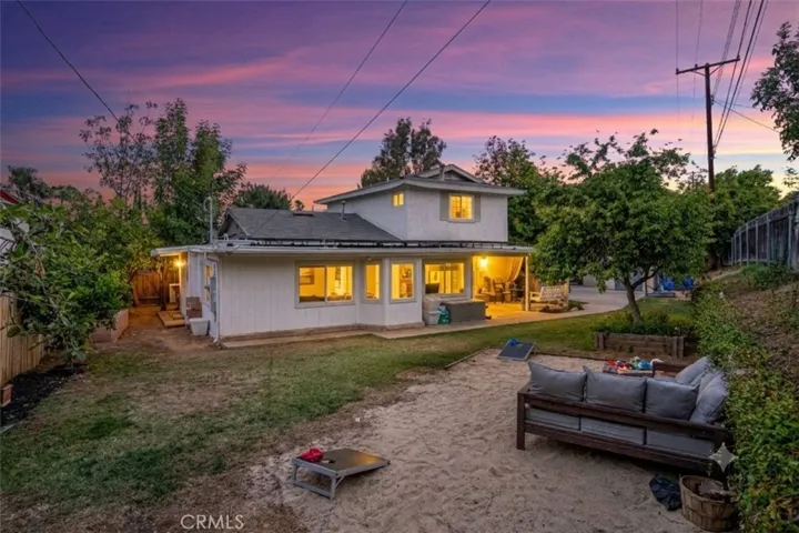 742 Sherwood, Redlands, California 92373