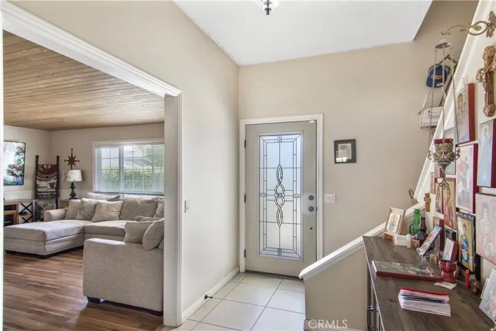 742 Sherwood, Redlands, California 92373