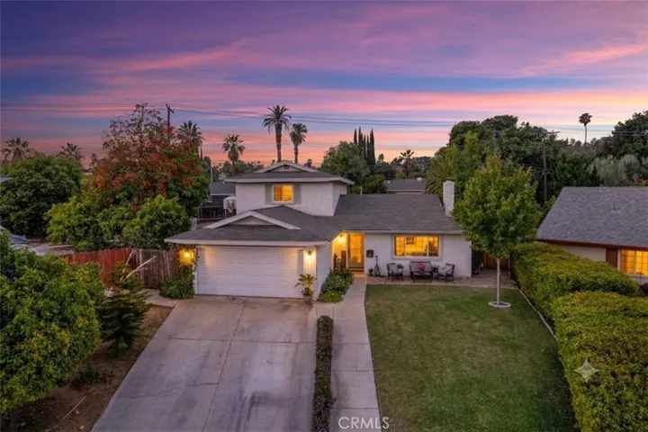 742 Sherwood, Redlands, California 92373