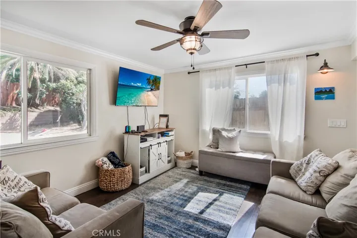 742 Sherwood, Redlands, California 92373