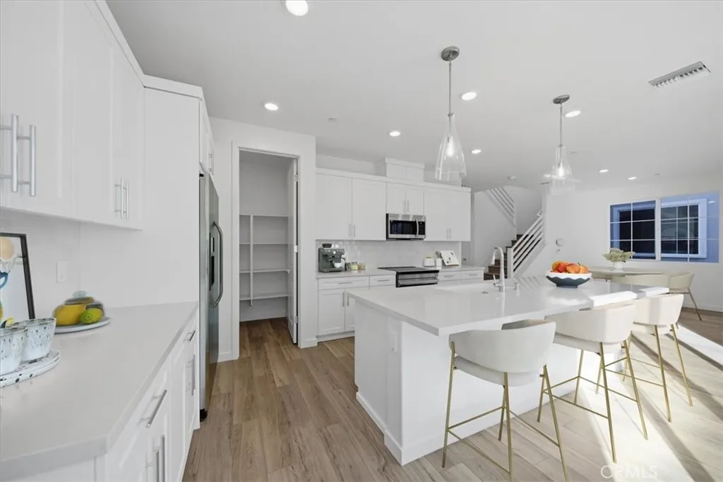PHOTOS ARE OF MODEL MATCH - EXTERIOR AND INTERIOR FINISHES MAY VARY