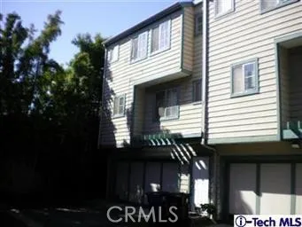 13550 Foothill Boulevard 3, Sylmar, California 91342