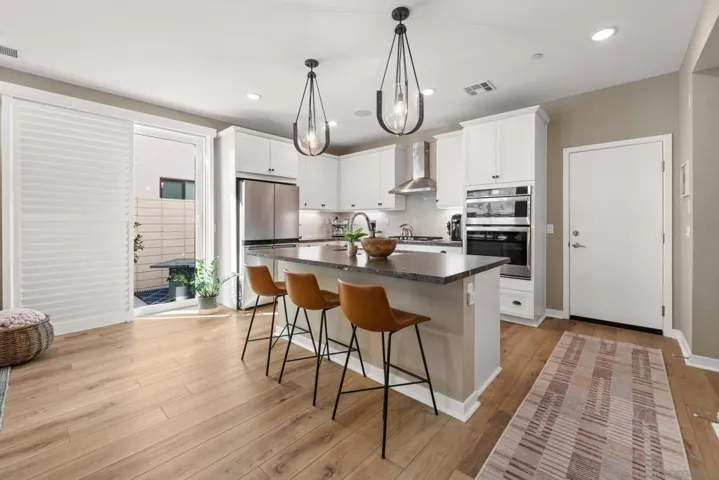 13085 Olympus Circle 1, Poway, California 92064
