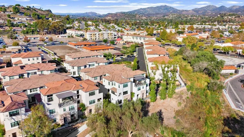13085 Olympus Circle 1, Poway, California 92064