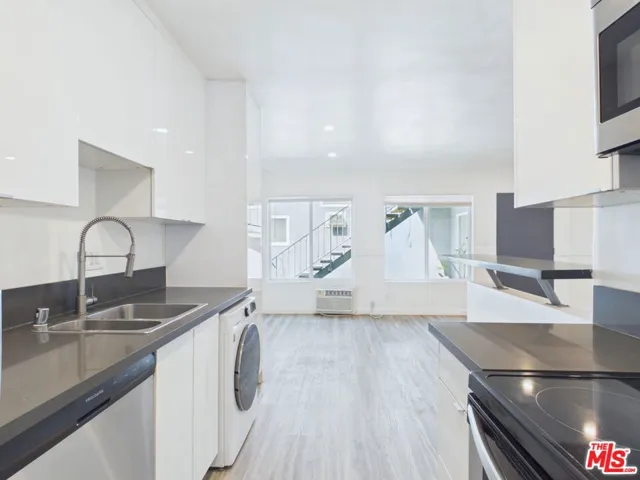 Kitchen 2