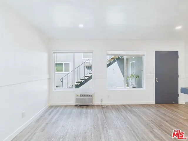 Kitchin Dining Space 2