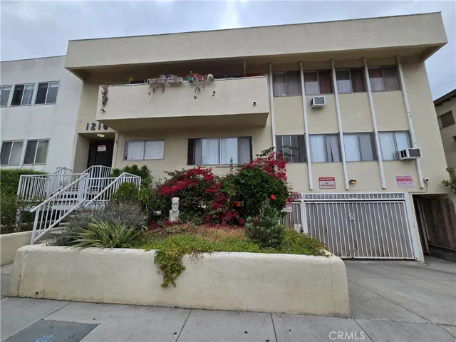 1216 N Formosa 2, West Hollywood, California 90046
