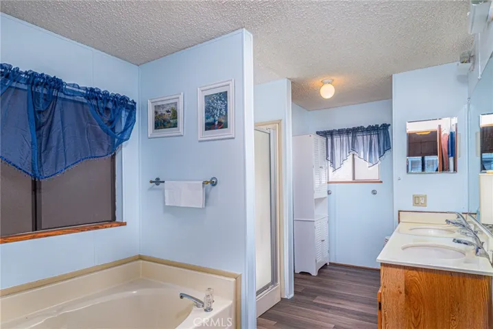 38075 Calle Amigable, Murrieta, California 92563