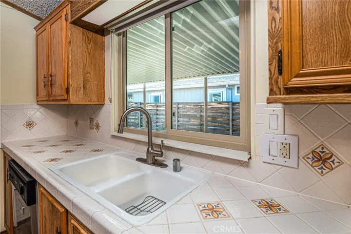 38075 Calle Amigable, Murrieta, California 92563