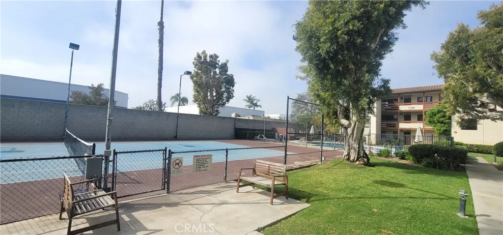 7735 Newman Avenue 104, Huntington Beach, California 92647