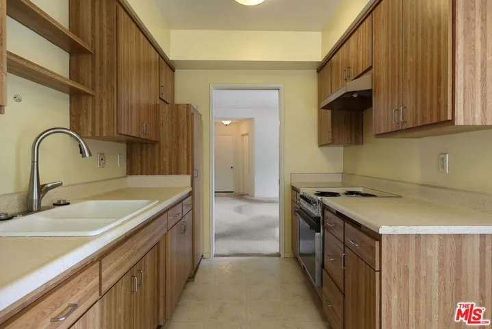 5025 Maplewood Avenue 14, Los Angeles, California 90004