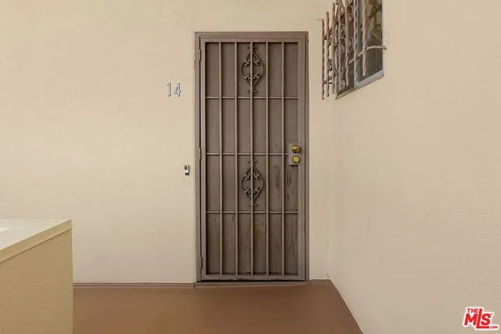 5025 Maplewood Avenue 14, Los Angeles, California 90004