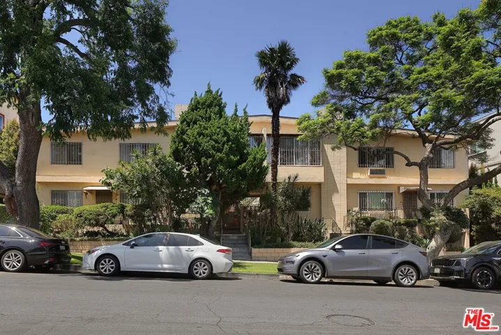5025 Maplewood Avenue 14, Los Angeles, California 90004