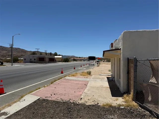 72028 29 Palms, 29 Palms, California 92277