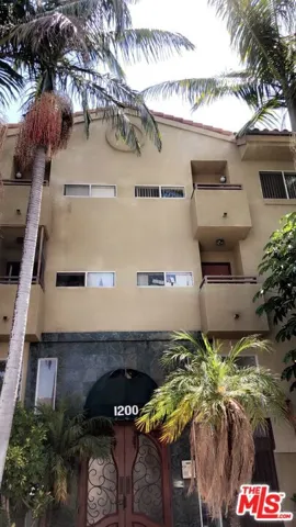 1200 S Shenandoah Street 106, Los Angeles, California 90035