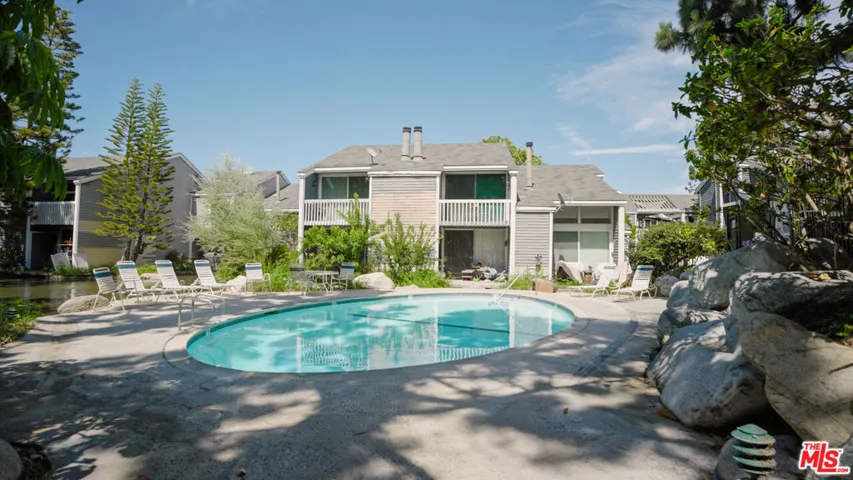 25595 Pine Creek Lane, Wilmington, California 90744