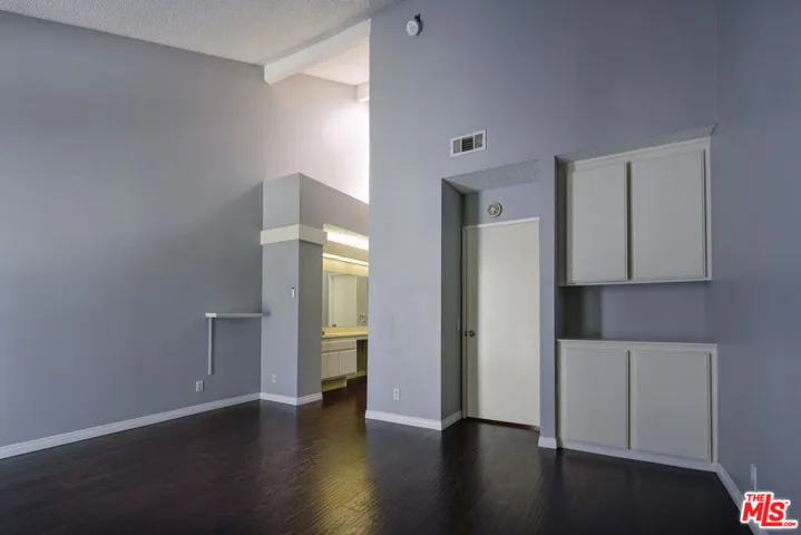 25595 Pine Creek Lane, Wilmington, California 90744