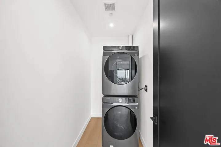 2324 S Dunsmuir Avenue, Los Angeles, California 90016