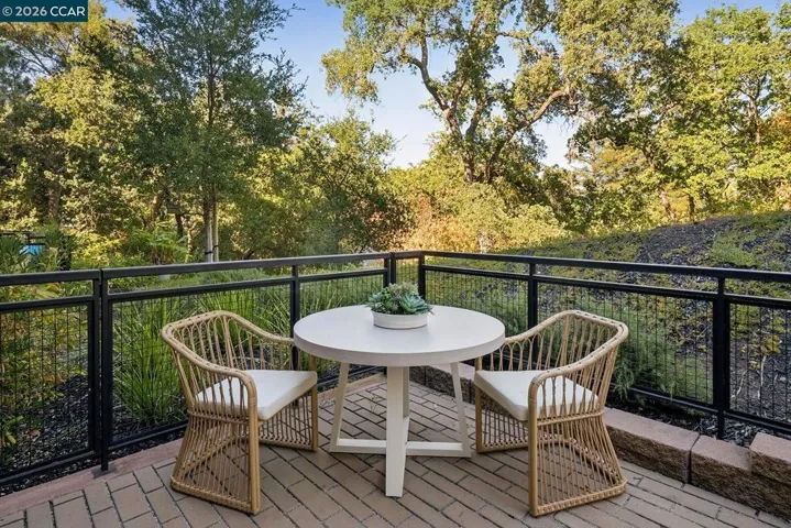 25 Woodbury Highlands Ct 21, Lafayette, California 94549