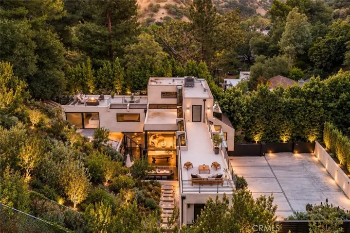 10443 Corfu Lane, Los Angeles, California 90077