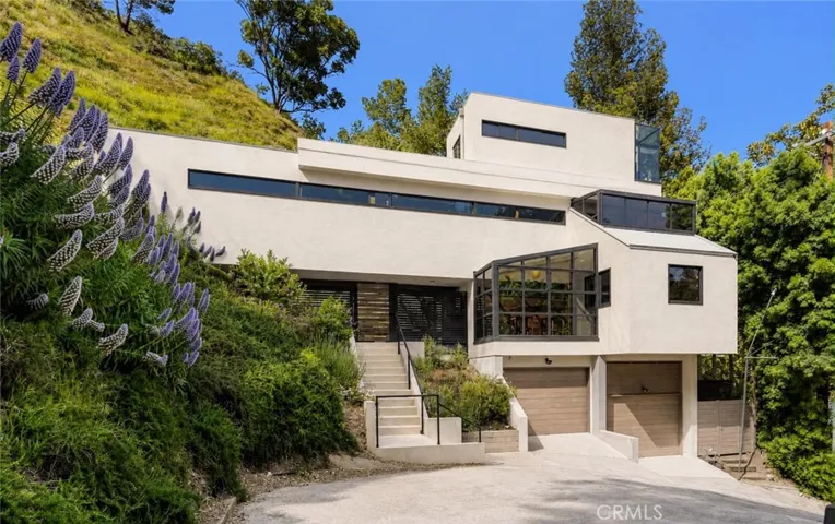 10443 Corfu Lane, Los Angeles, California 90077