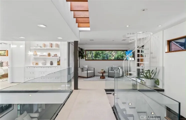 10443 Corfu Lane, Los Angeles, California 90077
