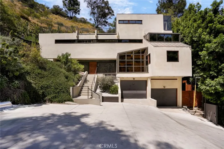 10443 Corfu Lane, Los Angeles, California 90077