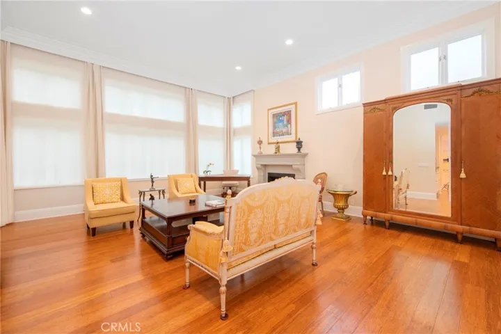 3546 Dixie Canyon, Los Angeles, California 91423