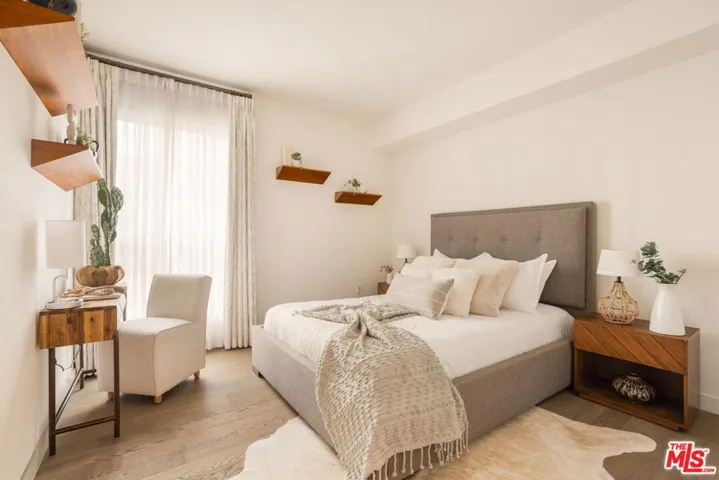 1755 Ocean Avenue 412, Santa Monica, California 90401