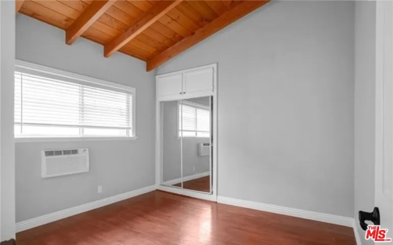 16147 W Sunset Boulevard 6, Los Angeles, California 90272
