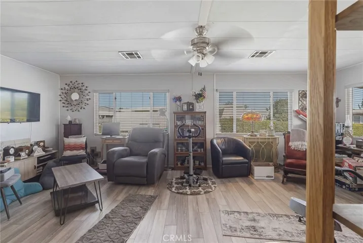 3945 Bradford 128, La Verne, California 91759