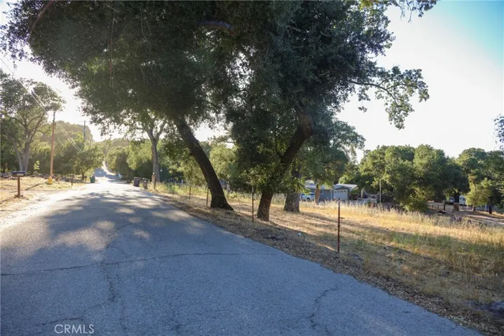 3625 La Luz Road, Atascadero, California 93422