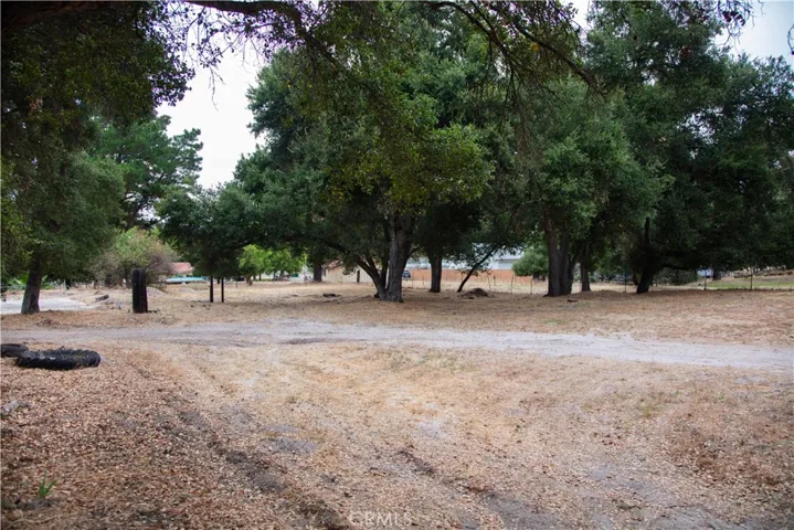 3625 La Luz Road, Atascadero, California 93422