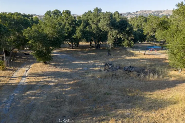 3625 La Luz Road, Atascadero, California 93422