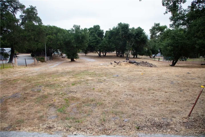 3625 La Luz Road, Atascadero, California 93422