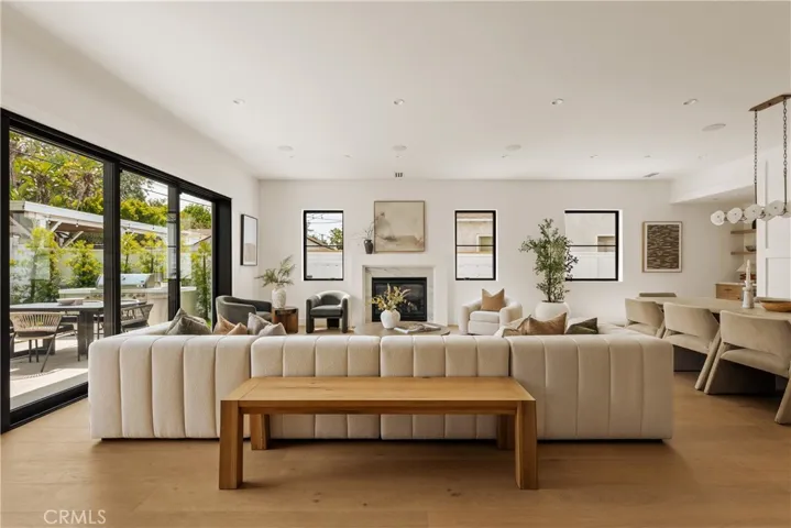 8344 Mcconnell, Los Angeles, California 90045