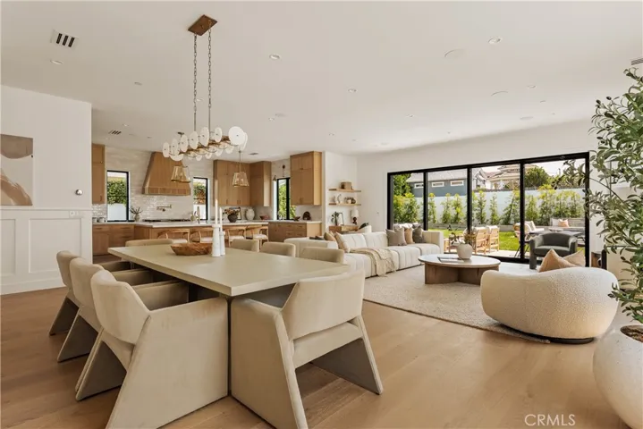 8344 Mcconnell, Los Angeles, California 90045