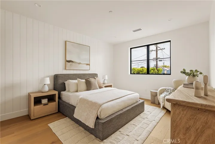 8344 Mcconnell, Los Angeles, California 90045