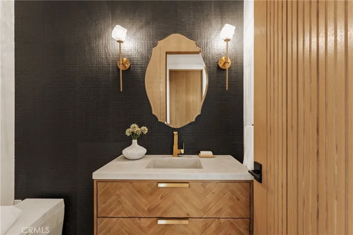 8344 Mcconnell, Los Angeles, California 90045