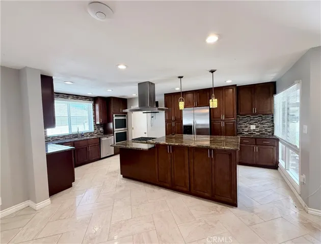 15173 Sarco, La Mirada, California 90638