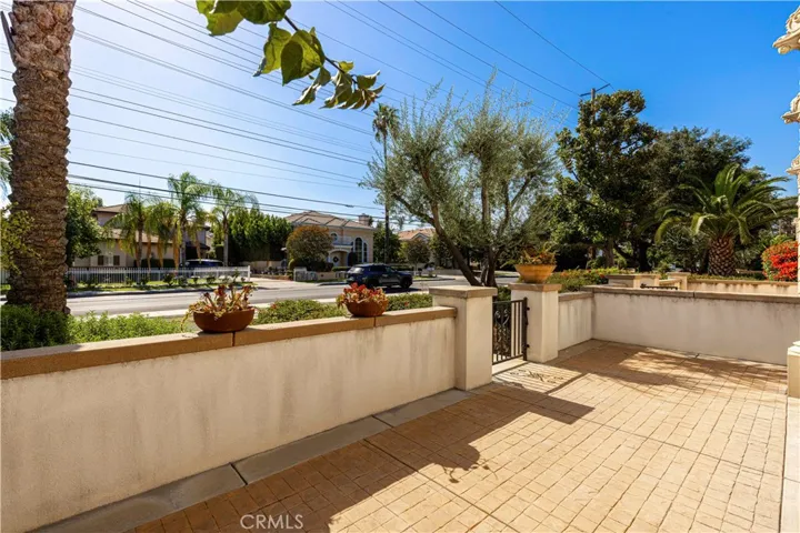 566 S 2nd Avenue, Arcadia, California 91006