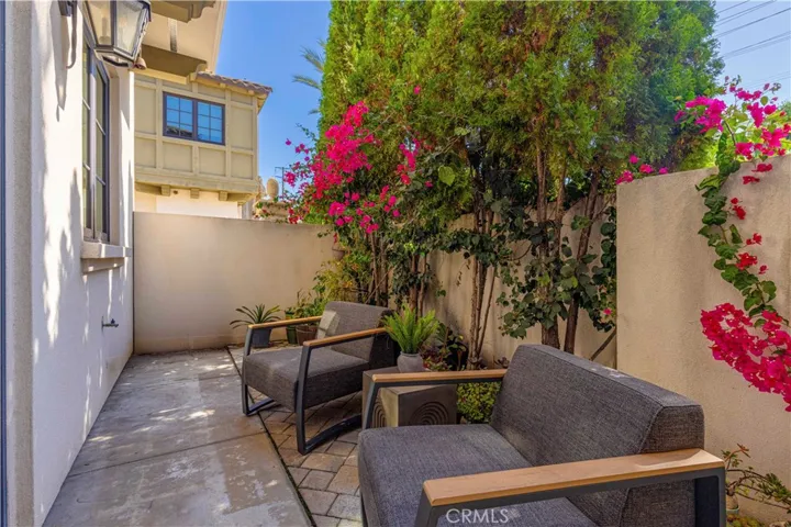 566 S 2nd Avenue, Arcadia, California 91006
