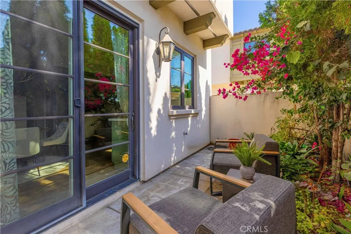 566 S 2nd Avenue, Arcadia, California 91006