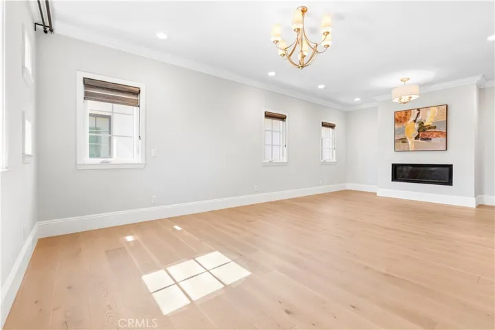 566 S 2nd Avenue, Arcadia, California 91006